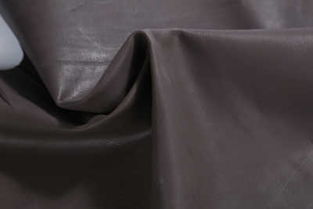 双轨并进 进口山羊皮鞋材与电子产品销售策略解析